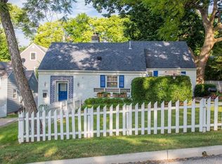 995 Woodhill Dr, Columbus, OH 43212