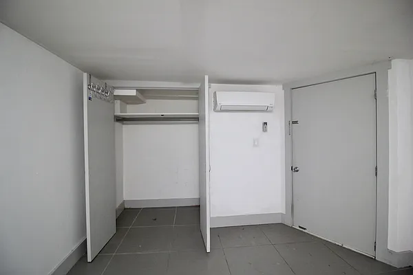 Rented by Hagstrom Management Inc | media 12