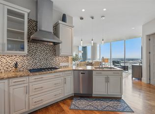 1301 Throckmorton St APT 2805, Fort Worth, TX 76102