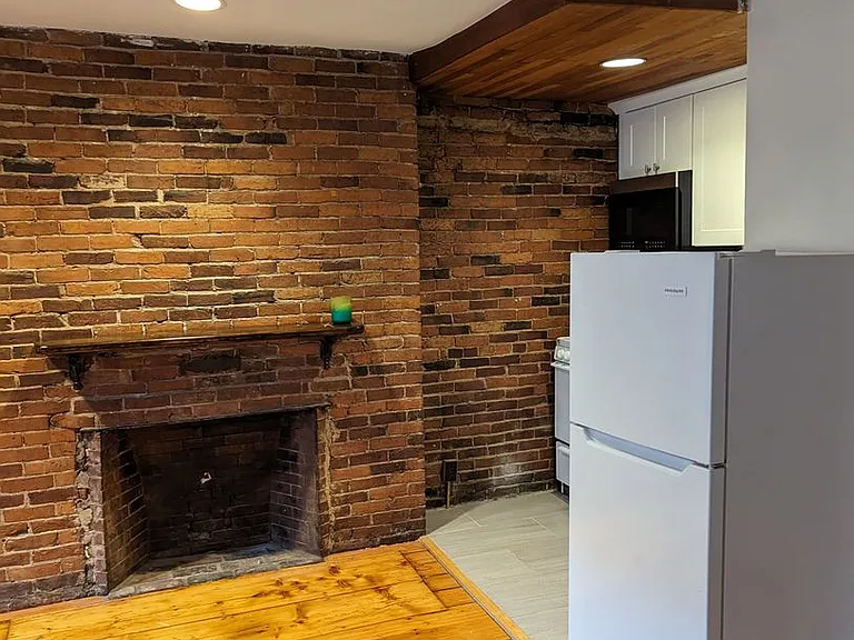 43 Bowdoin Street — Photo 4
