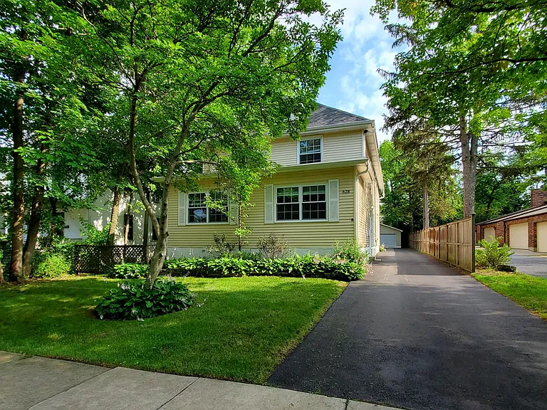 628 Onwentsia Ave #1 — Photo 2
