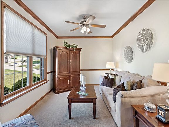 3rd image of 1413 Willow Heights Dr