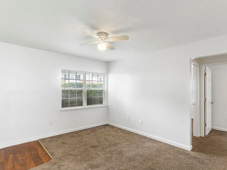 Madison Glen Apartments — Photo 4