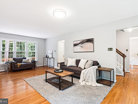 3rd image of 3126 Woods Cove Ln