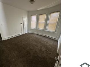402 N 59th St #1, Philadelphia, PA 19151