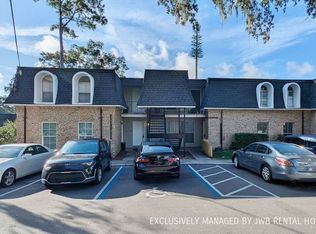 851 Bert Rd APT 14, Jacksonville, FL 32211