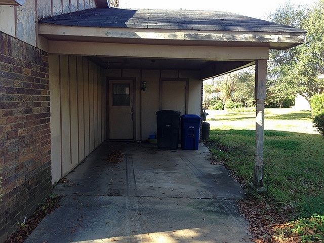 2nd image of 2458 Coburn Ln