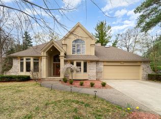 5821 Windy Gyle, Midland, MI
