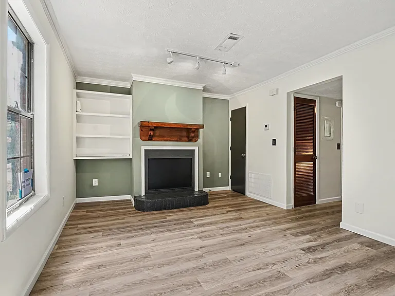 3237 Highpoint Ct — Photo 5