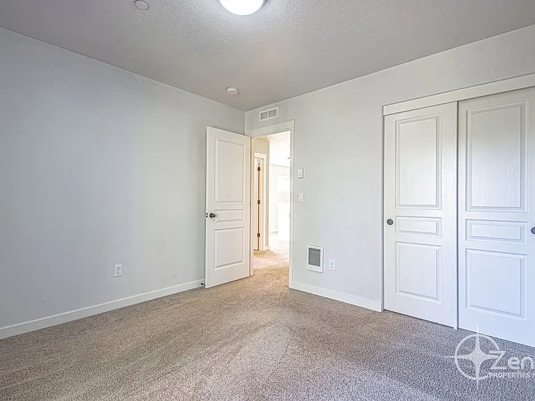 188 N 41st Pl — Photo 22