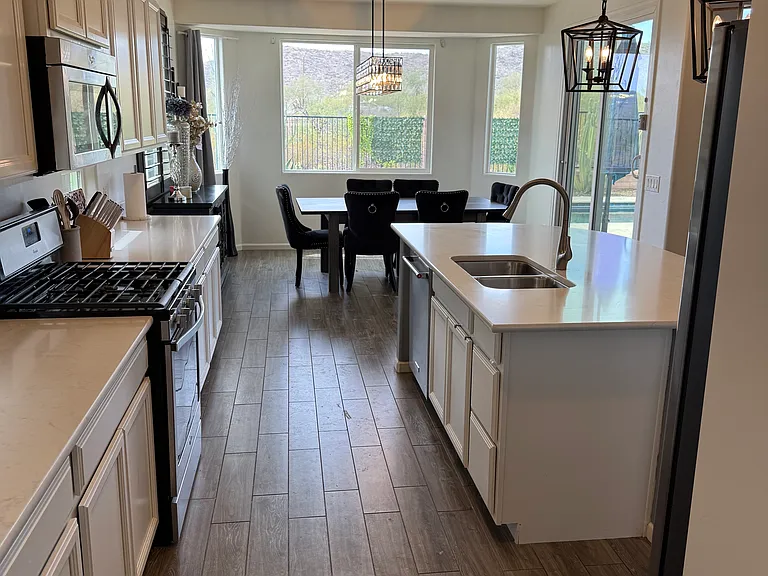 7180 W Cactus Flower Pass — Photo 3