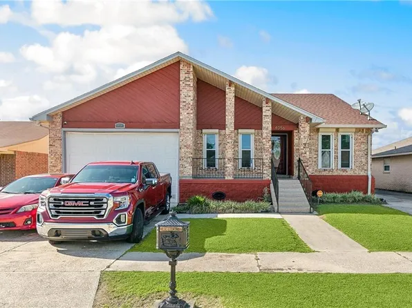 4056 Paige Janette Dr, Harvey, LA 70058