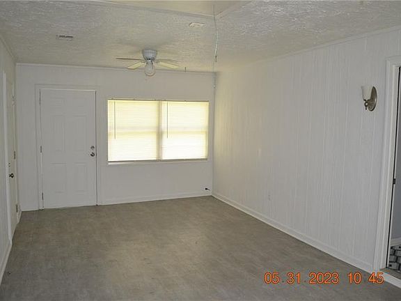 3rd image of 165 Lee Road 436