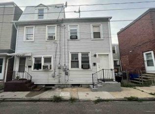 213 Willow St, Gloucester City, NJ 08030