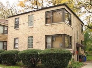 8709 Circle Dr, Brookfield, IL 60513