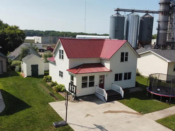 213 1st St SE, Elbow Lake, MN 56531