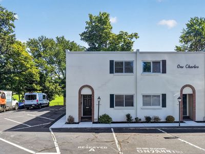 1 Charles St APT A, Reading, MA, 01867