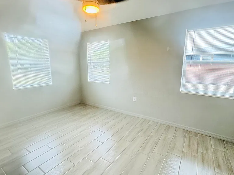 71 Rockefeller Dr #A — Photo 19