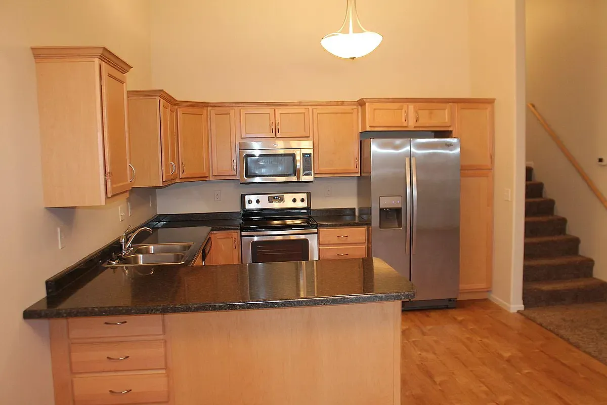 Westport Beach Townhomes — Photo 2