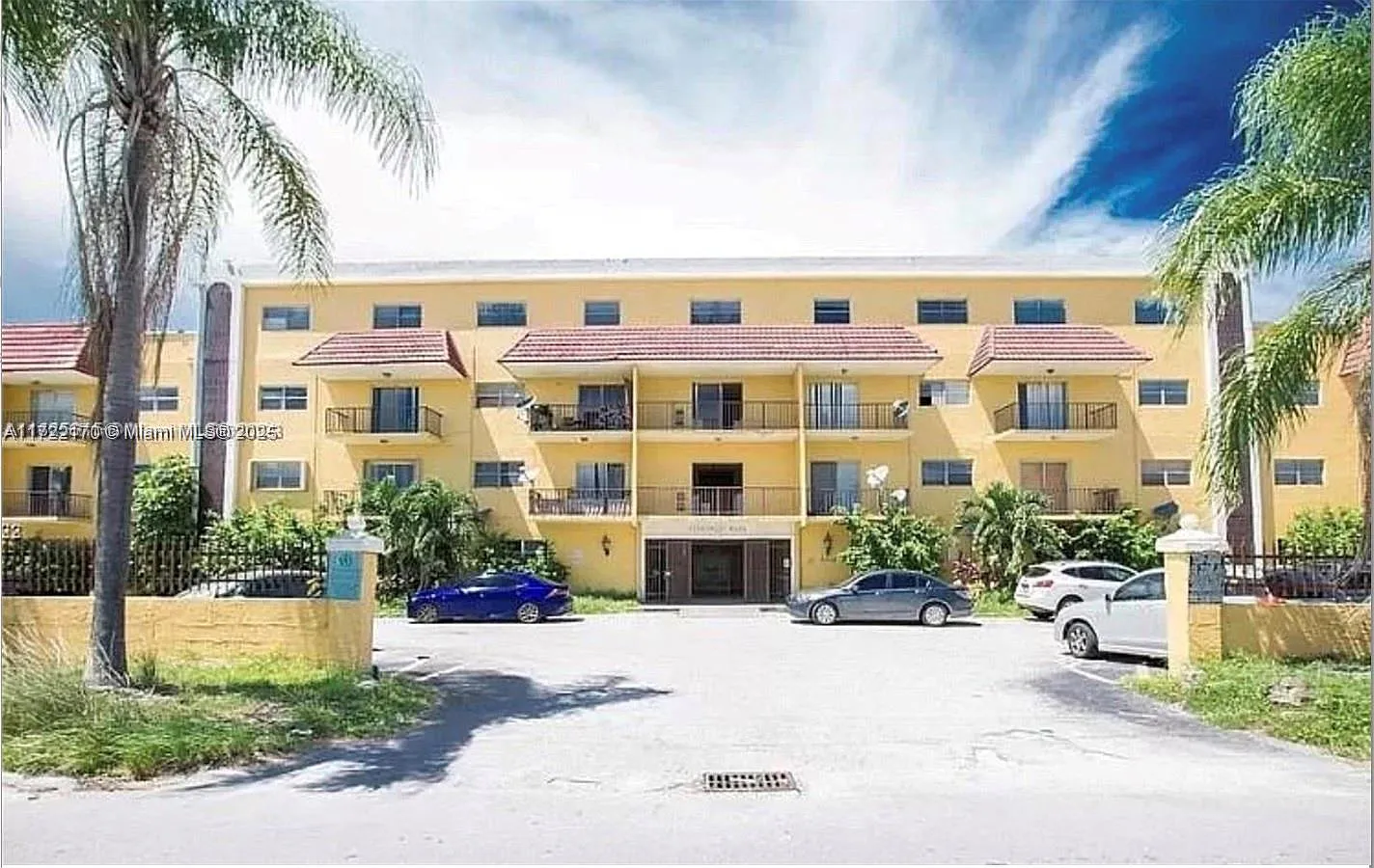Condado Real Condo — Photo 1