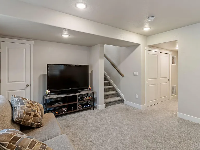 6817 Tomoka Dr — Photo 7