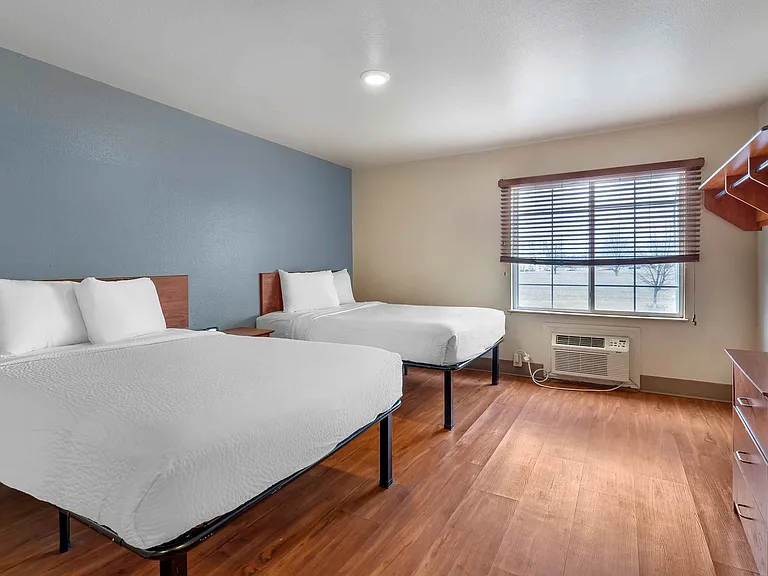 Studio Suite - 2 Full Beds