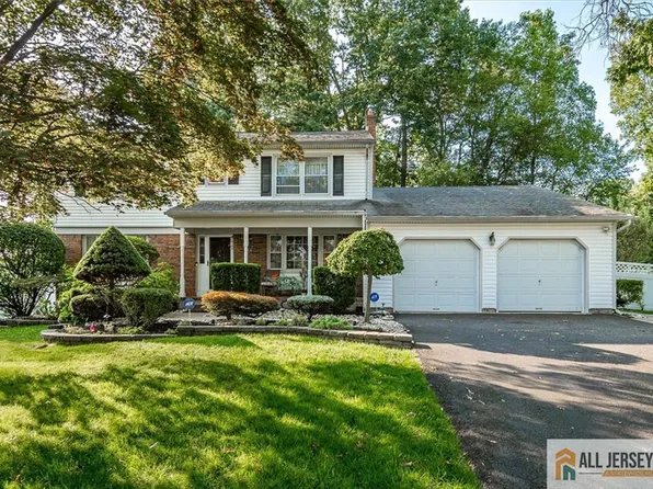 12 Gladstone Dr, East Brunswick, NJ 08816