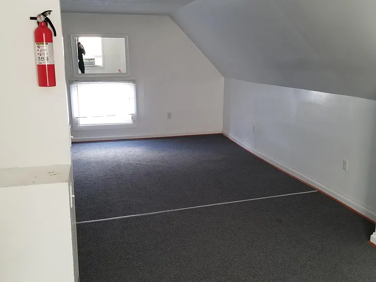 1227 Jefferson Ave — Photo 31