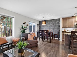6642 Cardinal Rd SW, Edmonton, AB T6W 1Y8