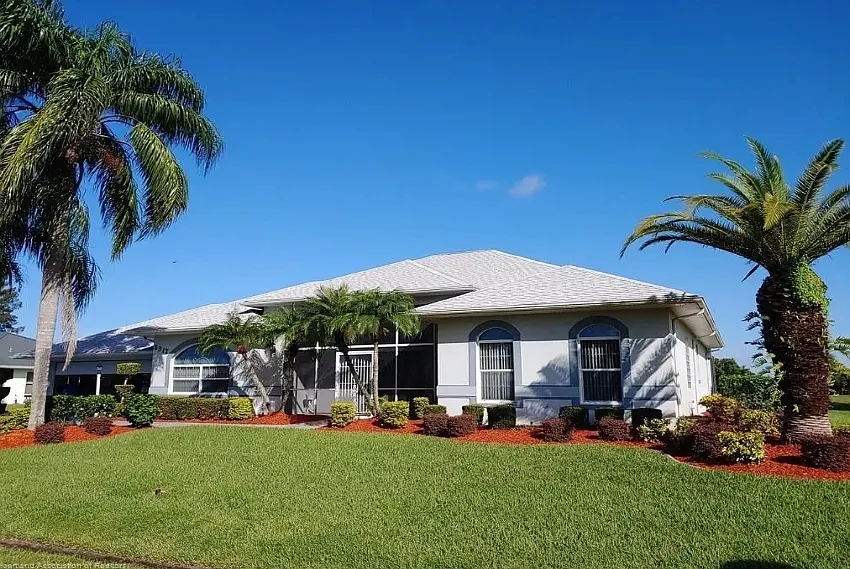 4 bed, 2702 sqft, $3,500 — Photo 2