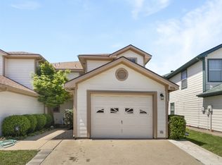 7576 Kings Trl, Fort Worth, TX 76133