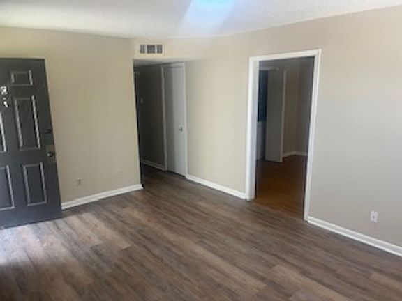 5th image of 3 Pinewood Ct #3D