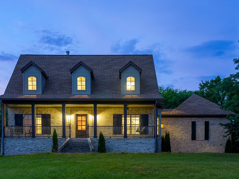 7th image of 128 Leath Ln