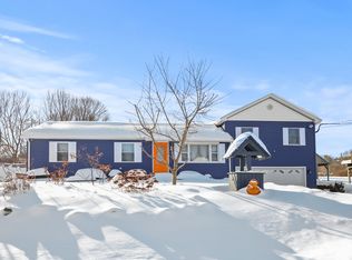 15 Martin Ave, Lee, MA 01238