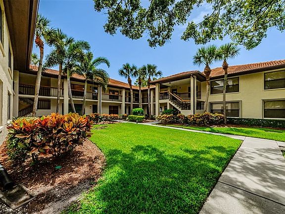 3rd image of 1001 Hammock Pine Blvd #1001