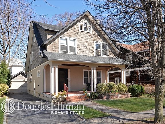 2nd image of 127 Reid Ave
