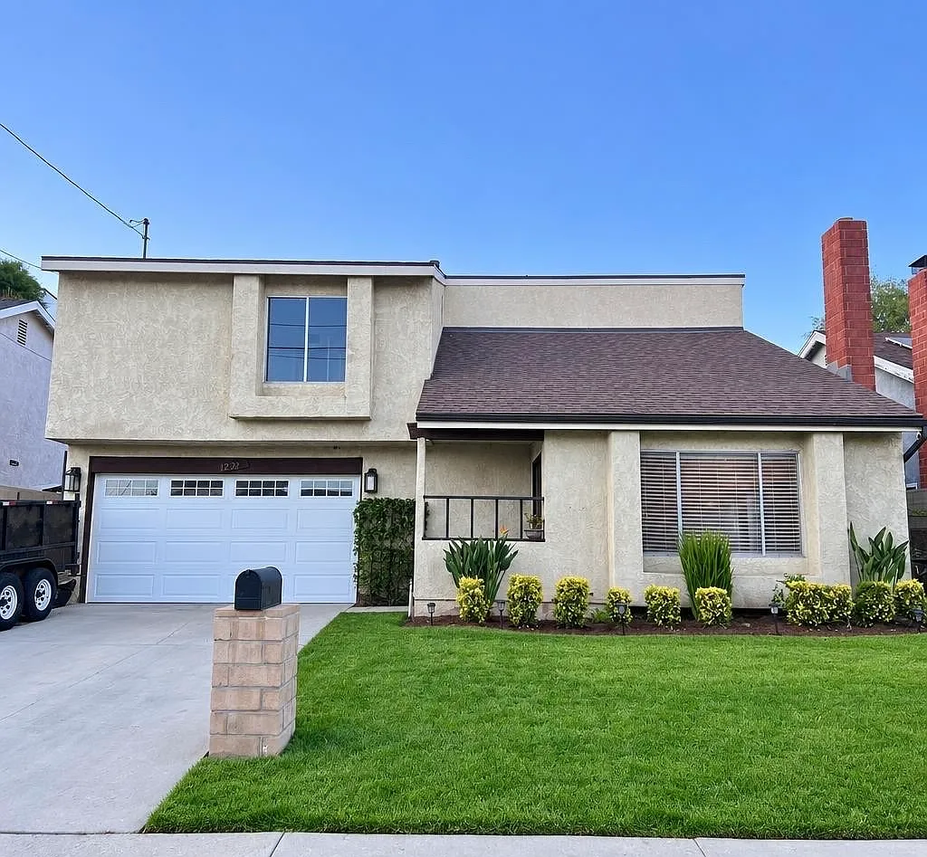12525 Chanute St — Photo 1
