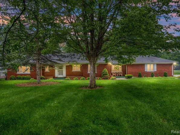 4830 N Rochester Rd, Rochester, MI 48306