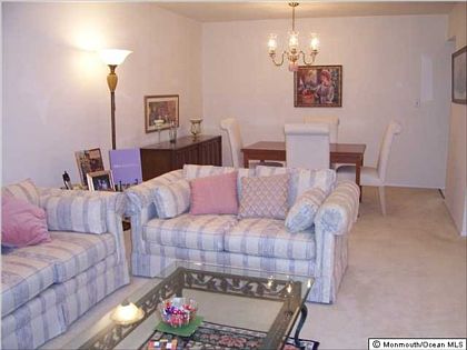5th image of 35A Gramercy Ln #A