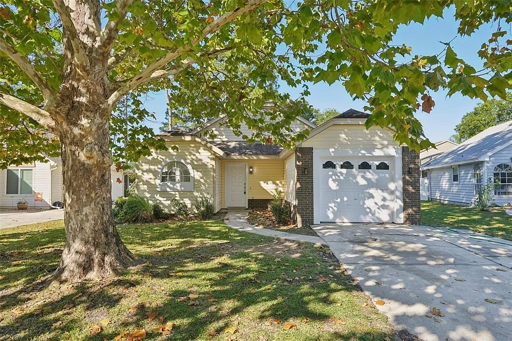 3 bed, 2.0 bath, 1250 sqft, $1,995 — Photo 1