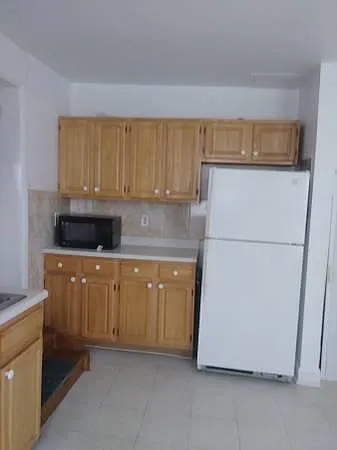 lots of cabinet space
