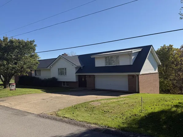 1290 W Alexander Rd, Valley Grove, WV 26060
