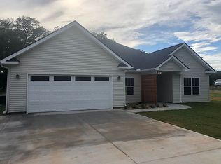 749 Meece Bridge Rd, Taylors, SC 29687