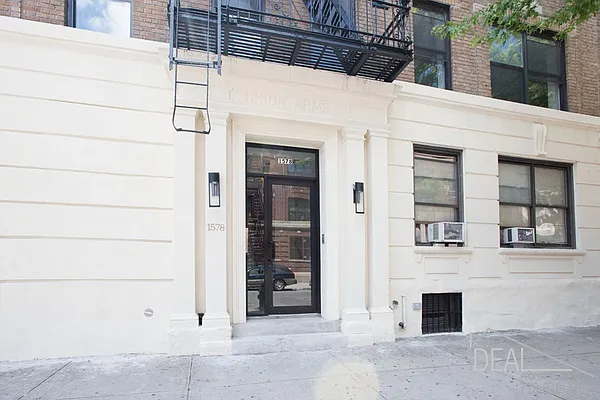 Rented by Ideal Properties Group | media 19