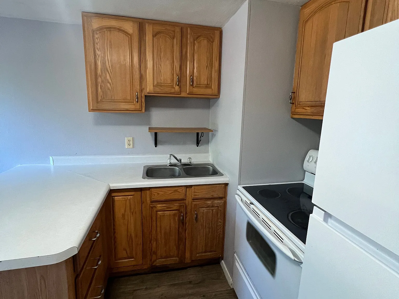 1101 Picotte St — Photo 2