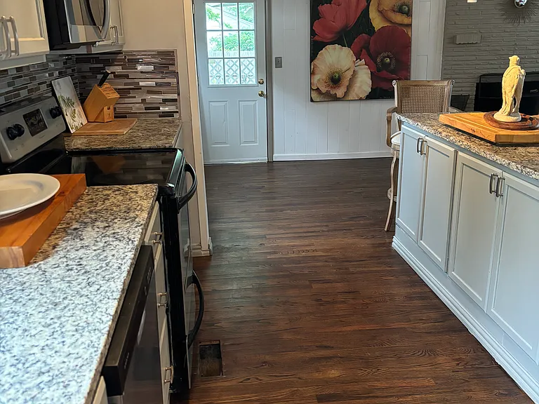 2135 S Florence Ave — Photo 15