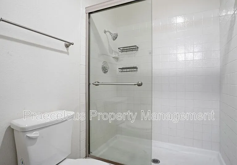 1535 Apache Dr #D — Photo 16