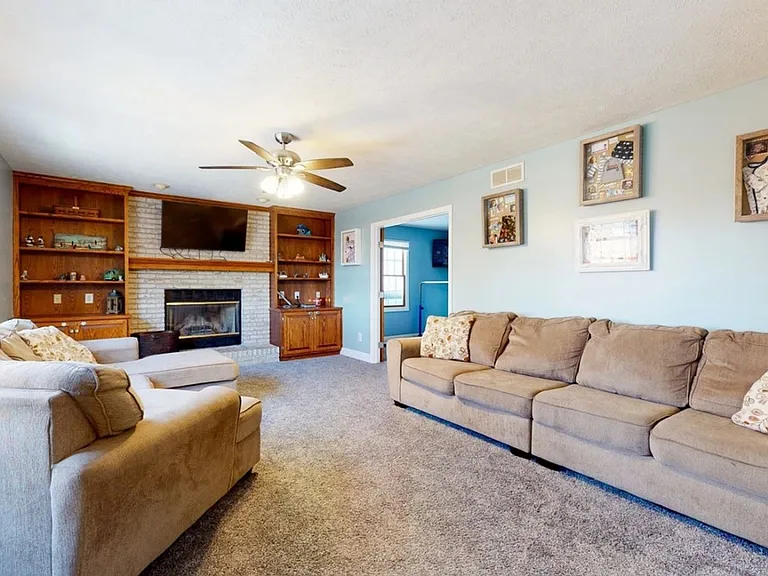 14 Kleggstone Cir — Photo 8
