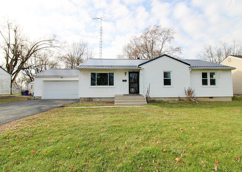 1st image of 387 Kensington Pl