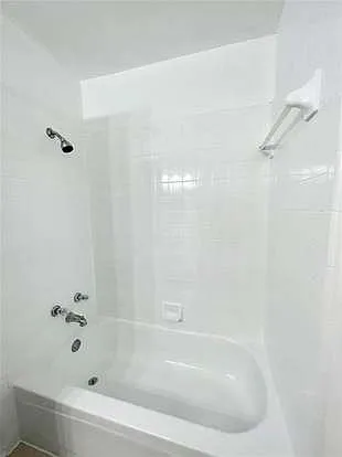 5704 Sterling Green Trl — Photo 64